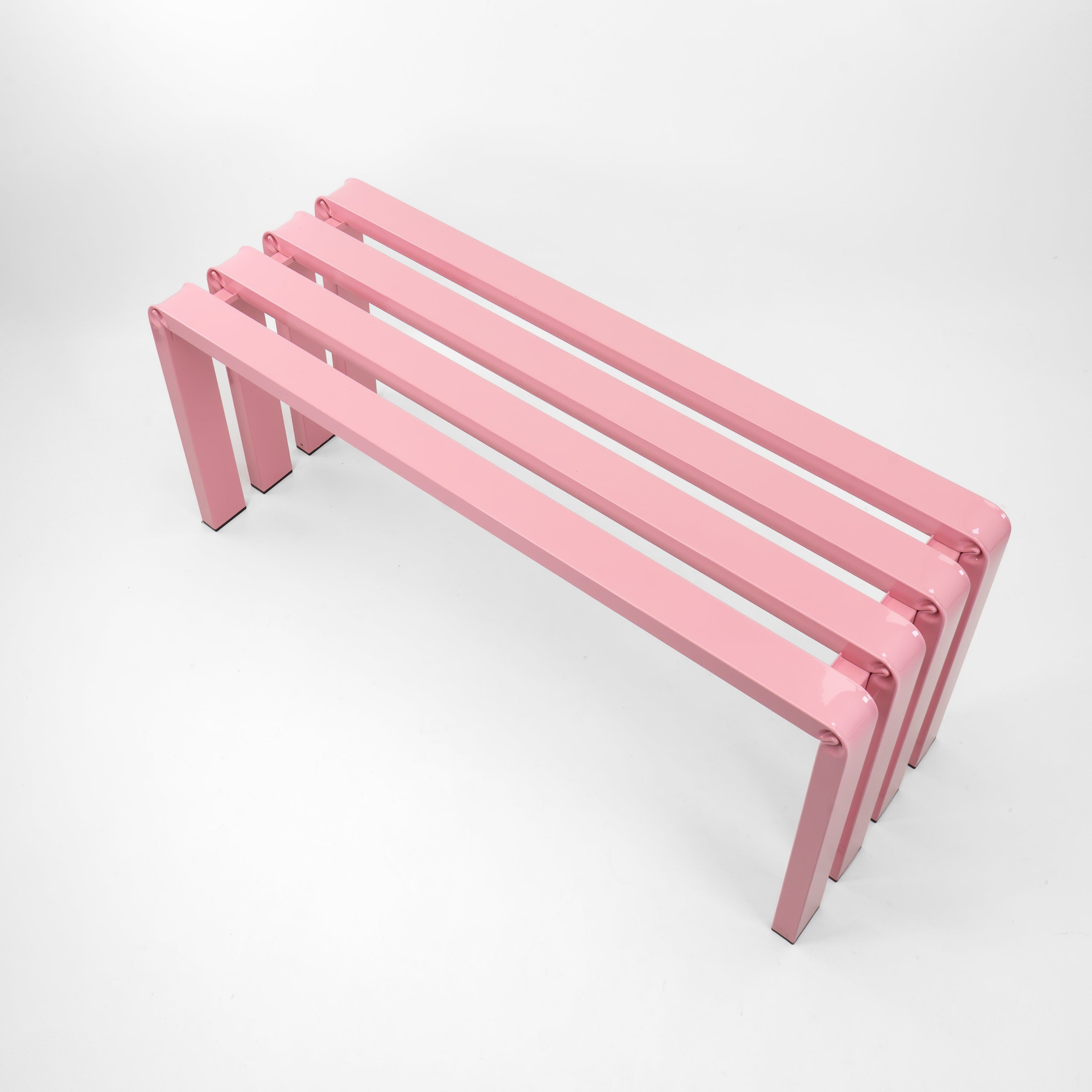 Studio Milano | Runway Bank