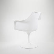 Knoll International | Saarinen Tulip Armchair