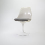 Knoll International | Saarinen Tulip Chair