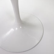 Knoll International | Saarinen Tulip Chair