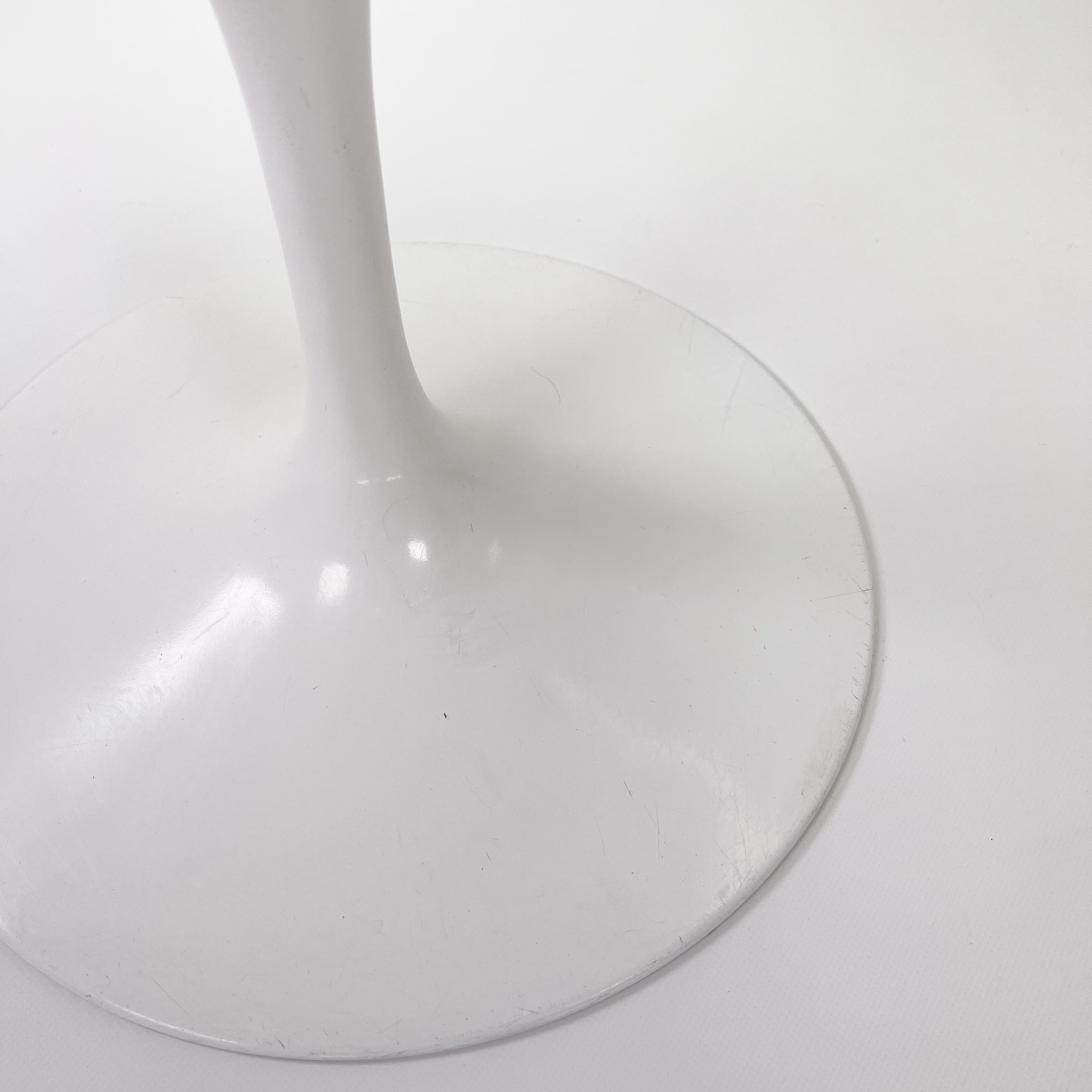 Knoll International | Saarinen Tulip Chair
