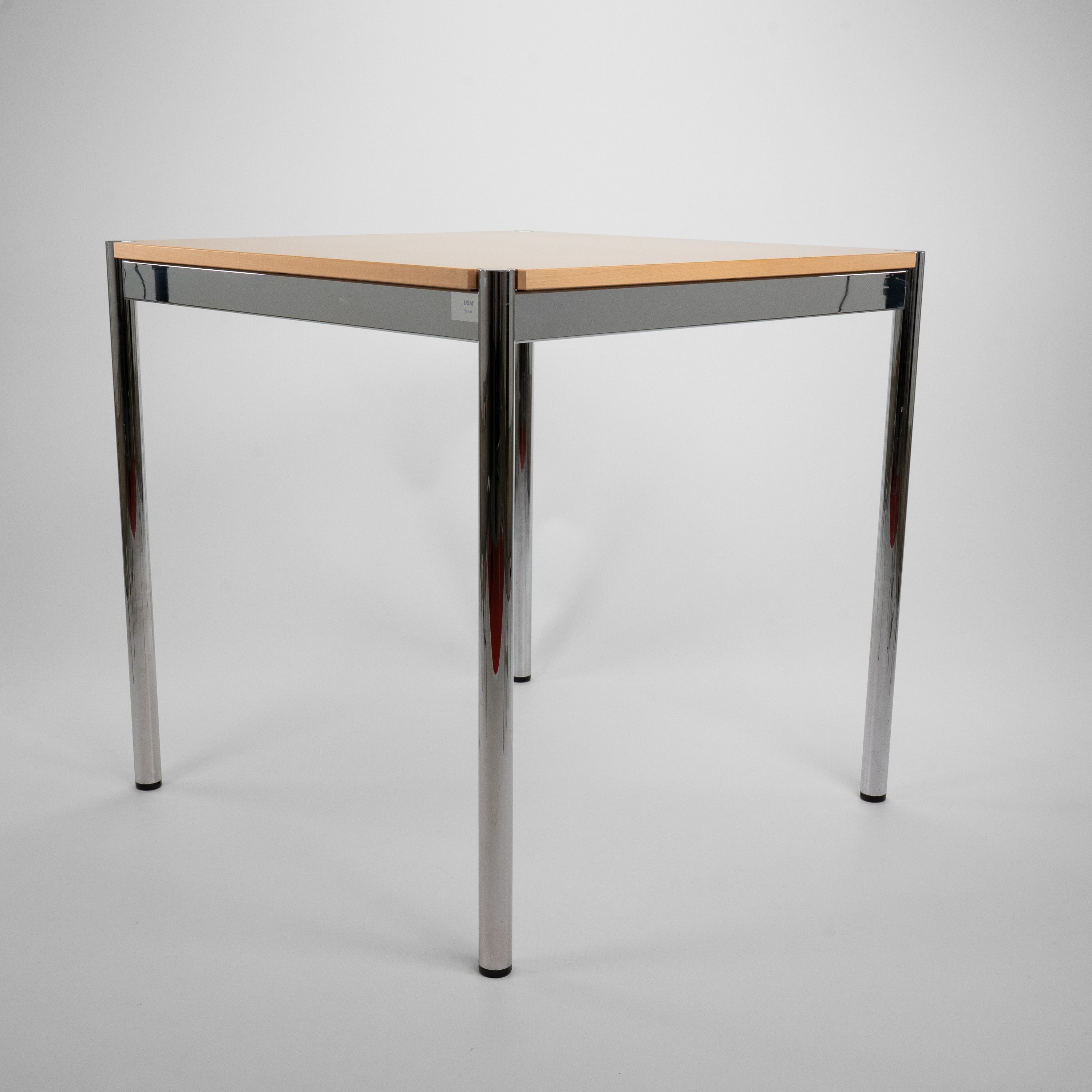 Schreibtisch75x75-Vitra-CZustand-Gestell-Chrom-Platte-Eiche-01.jpg