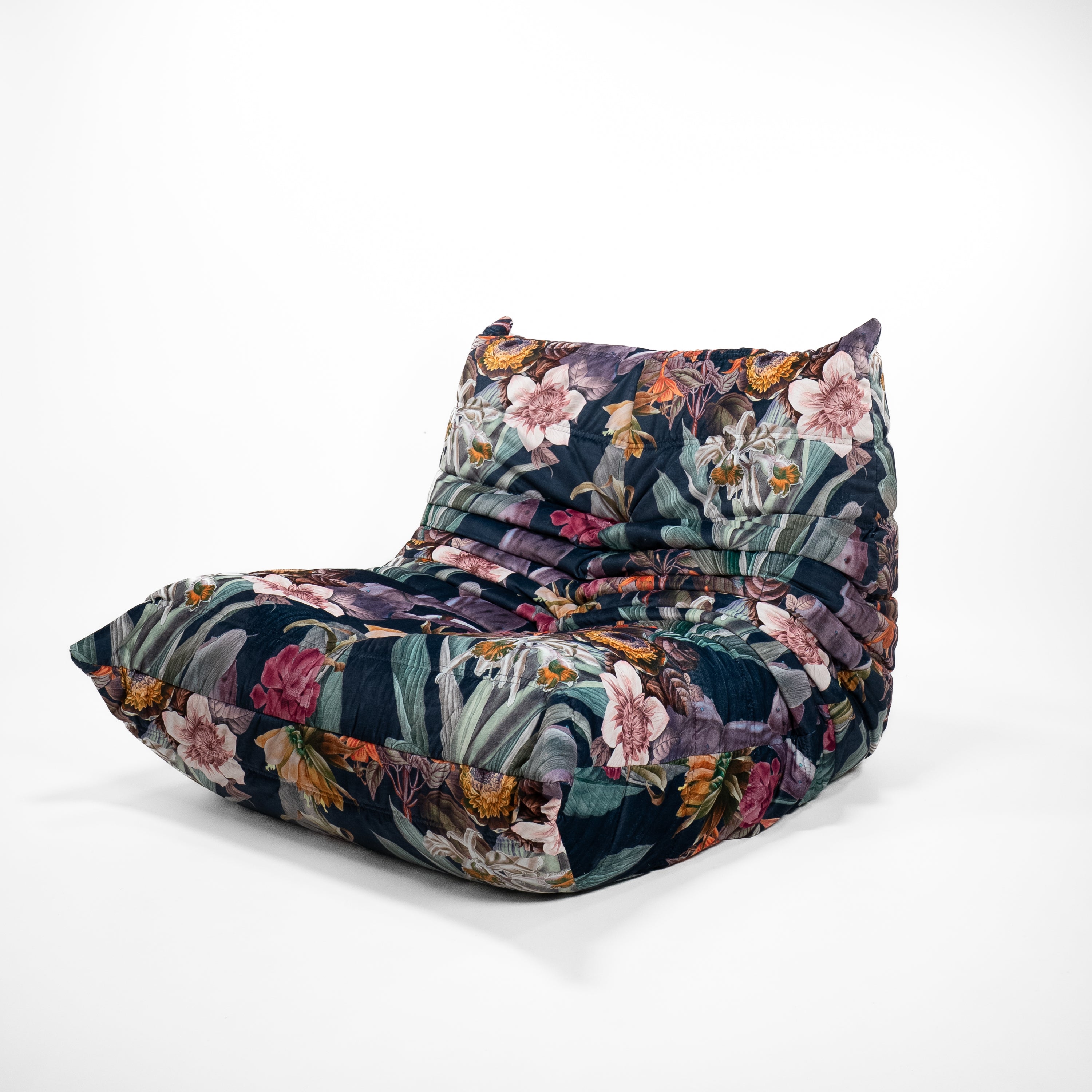 Ligne Roset | Togo 1er Sessel | Cosmic Flowers