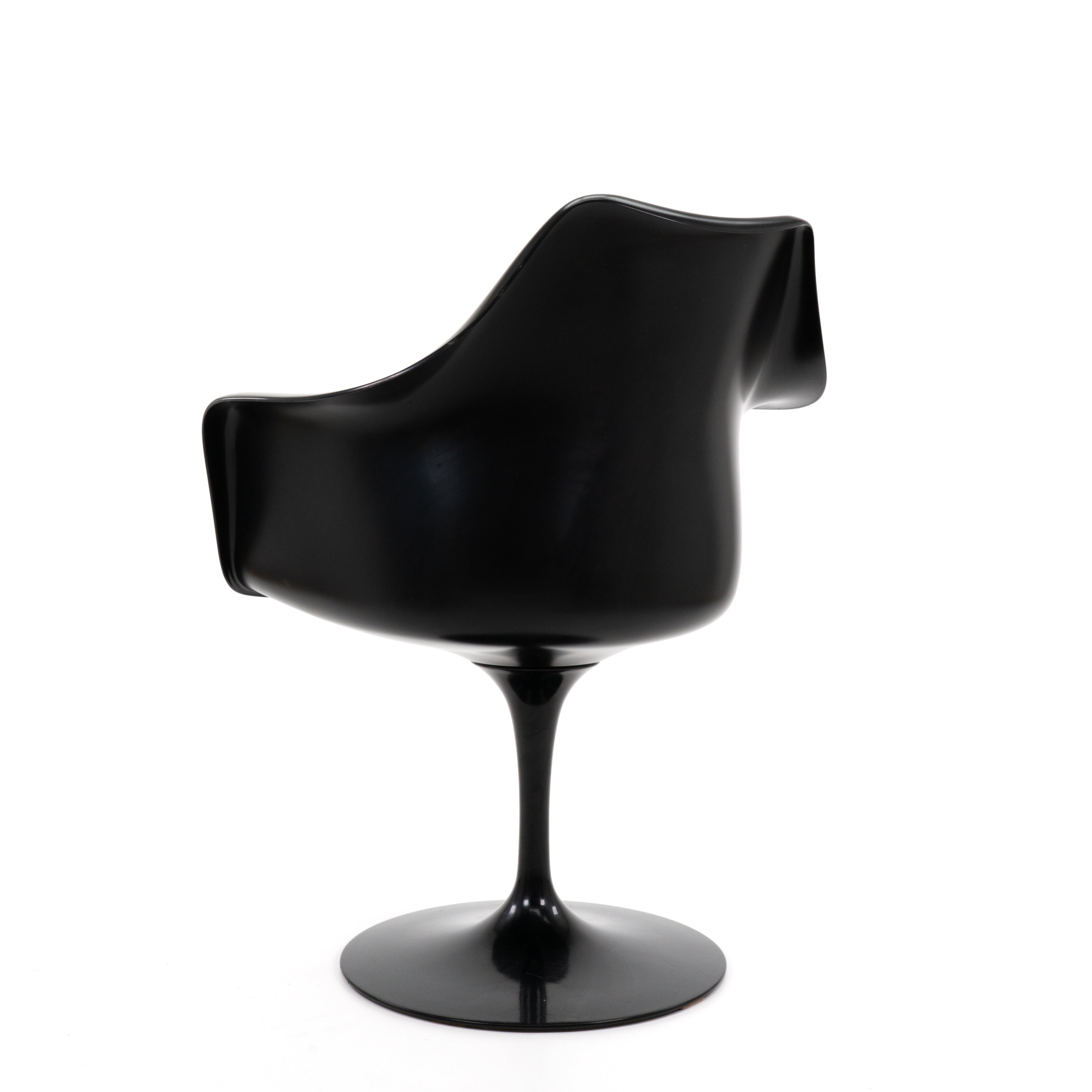 Knoll International | Tulip Arm Chair