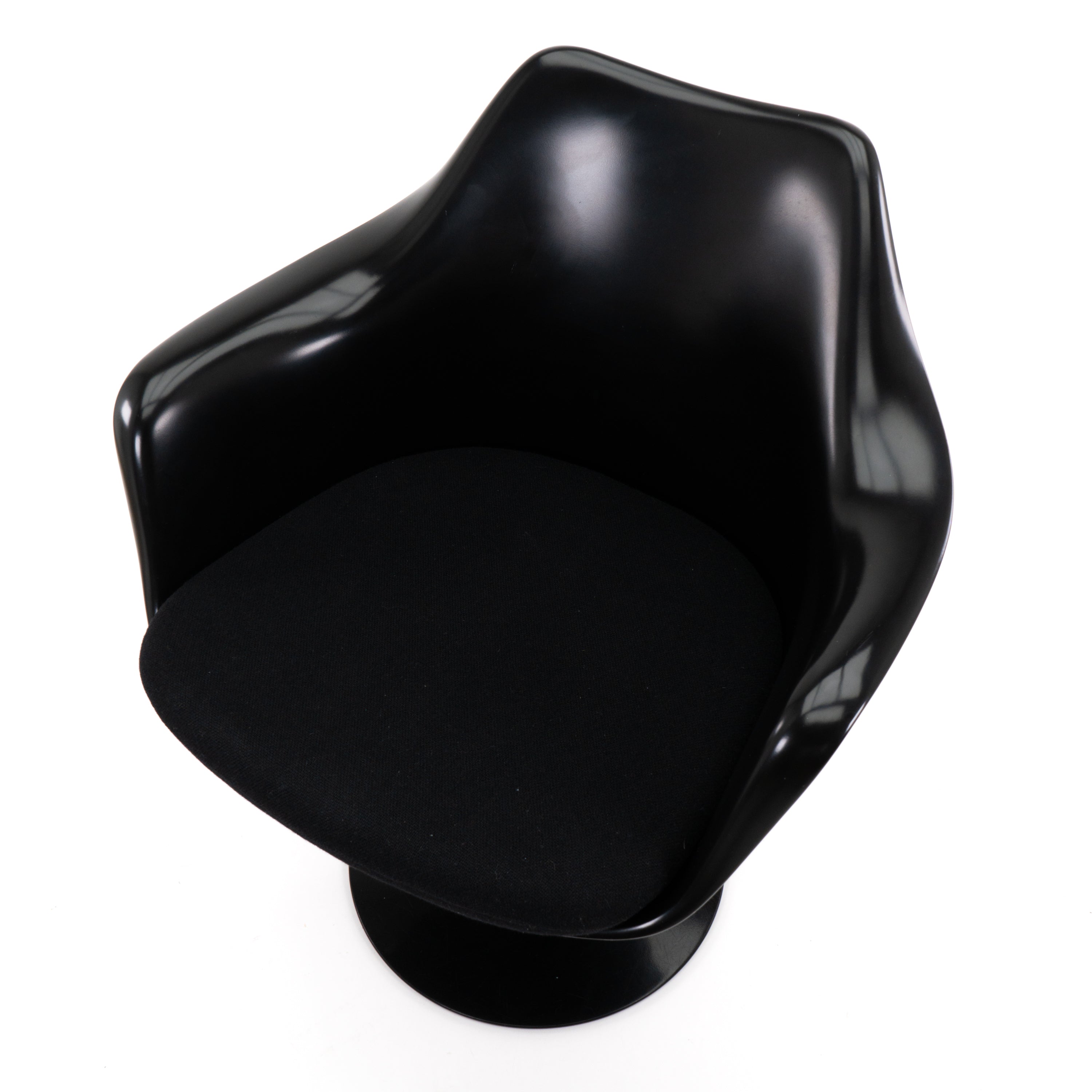 Knoll International | Tulip Arm Chair