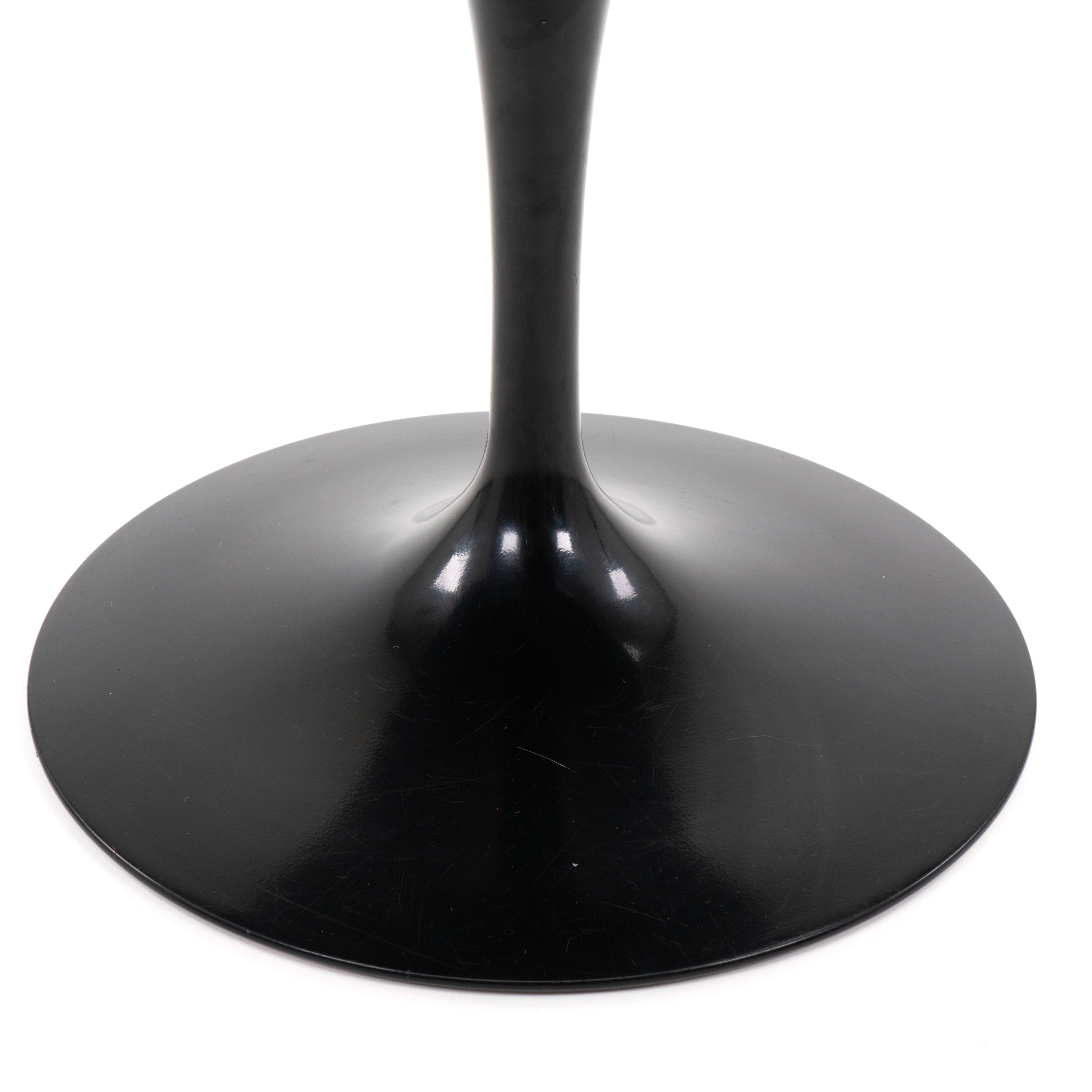 Knoll International | Tulip Arm Chair