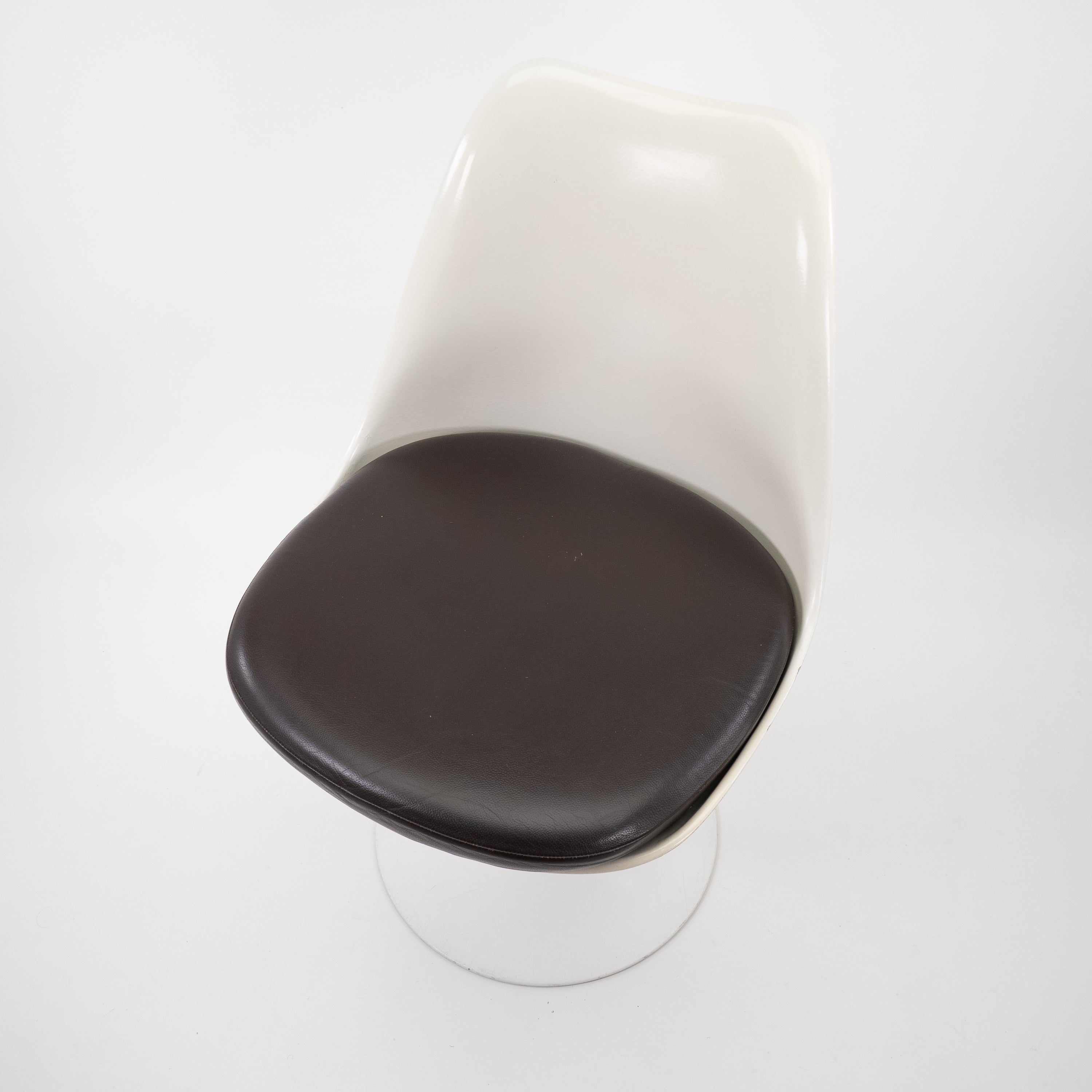 Knoll International | Saarinen Tulip Chair