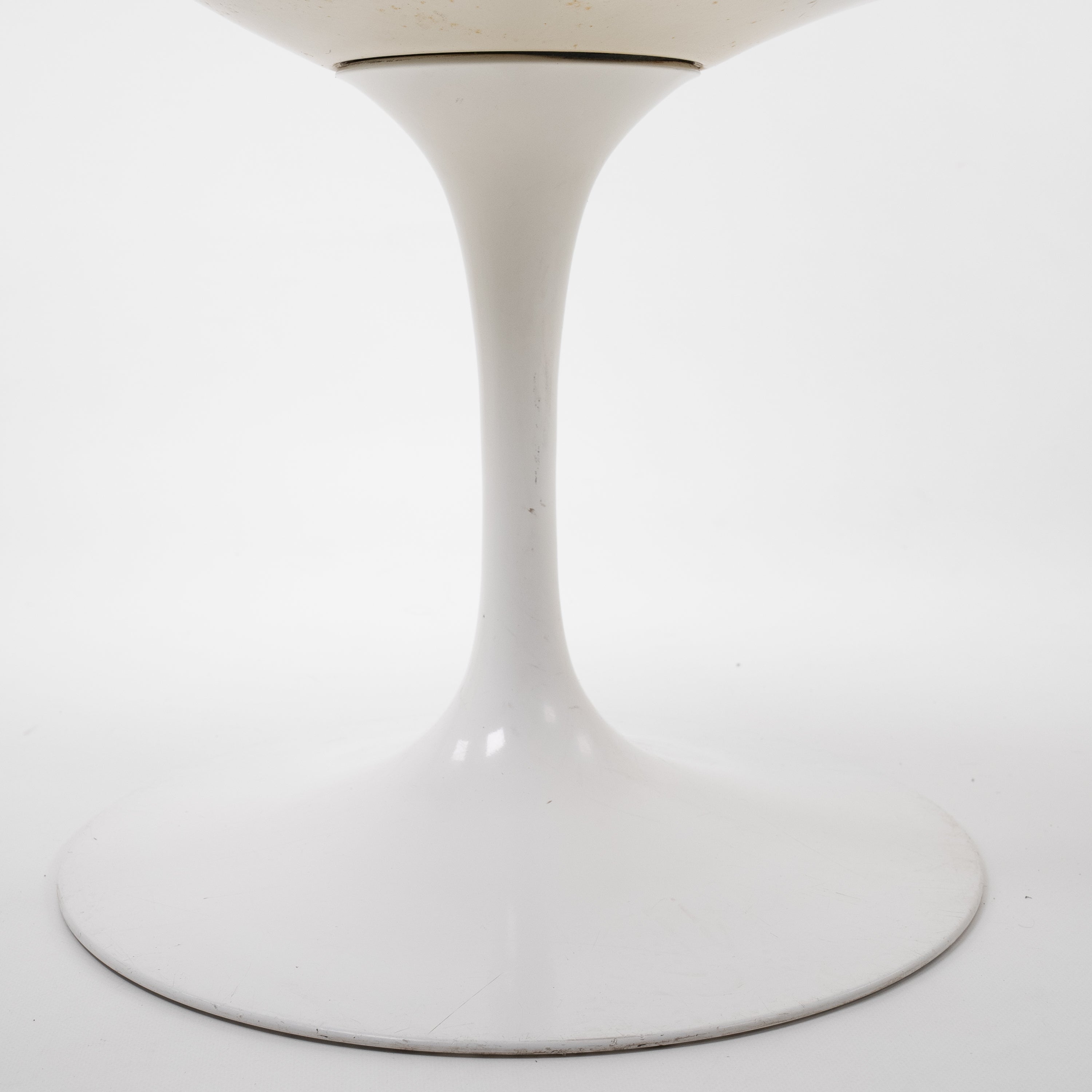 Knoll International | Saarinen Tulip Chair