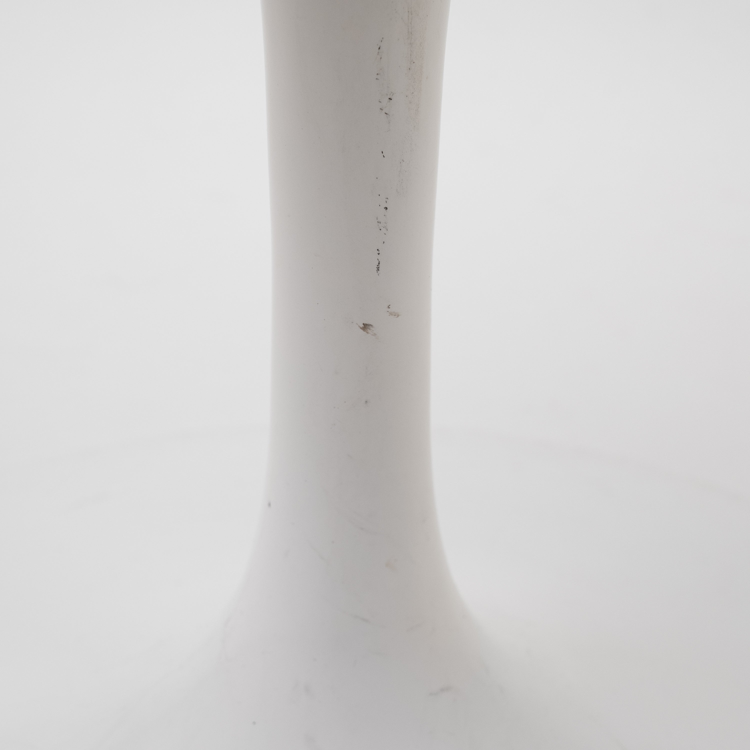 Knoll International | Saarinen Tulip Chair