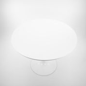 Knoll International | Saarinen Dining Table