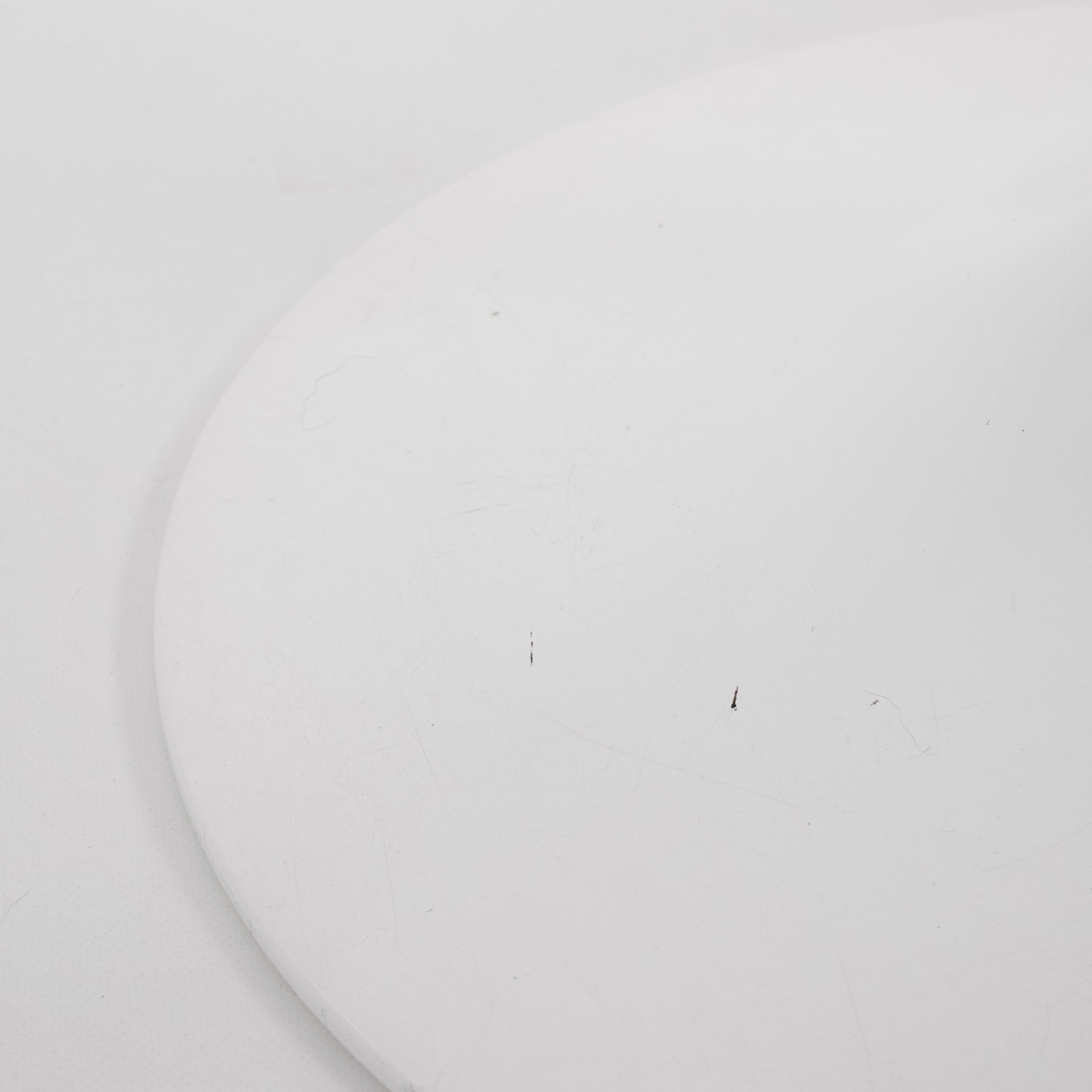 Knoll International | Saarinen Dining Table