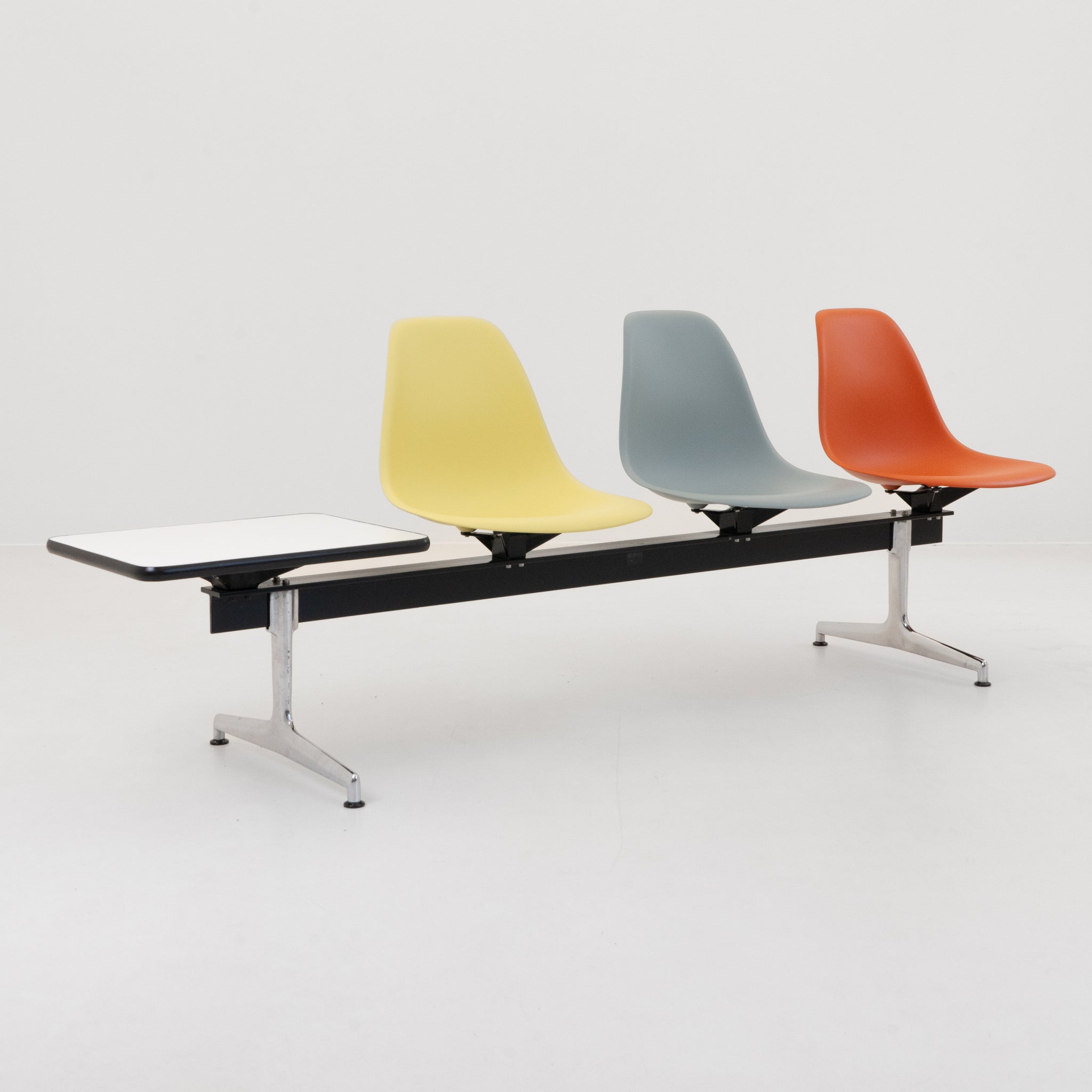 Vitra Traverse 4 Plätze | Vitra | 1151-2