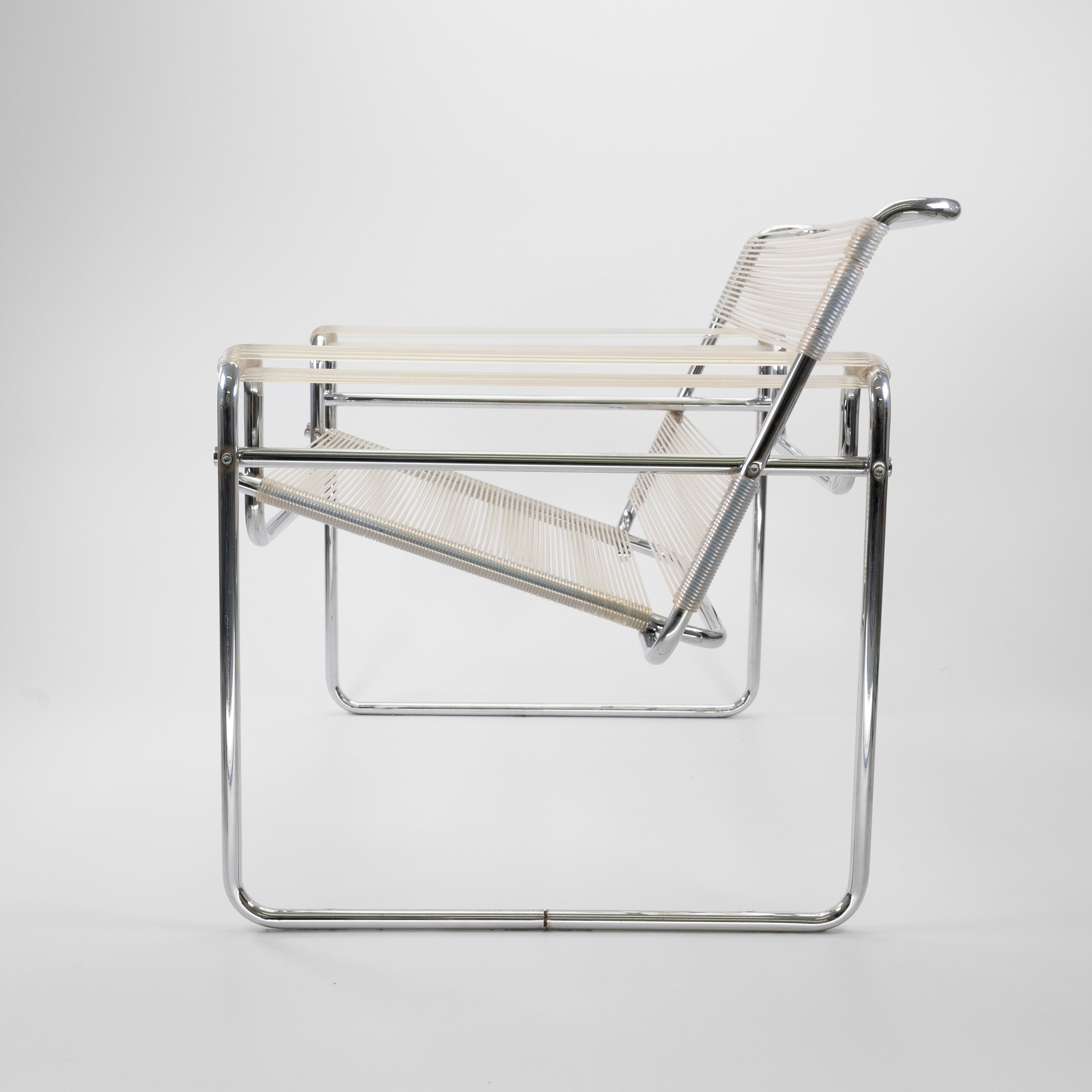 WassilyChair-Gavina-BZustand-Gestell-Chrom-Variante-SpagettiDurchsichtig-02.jpg