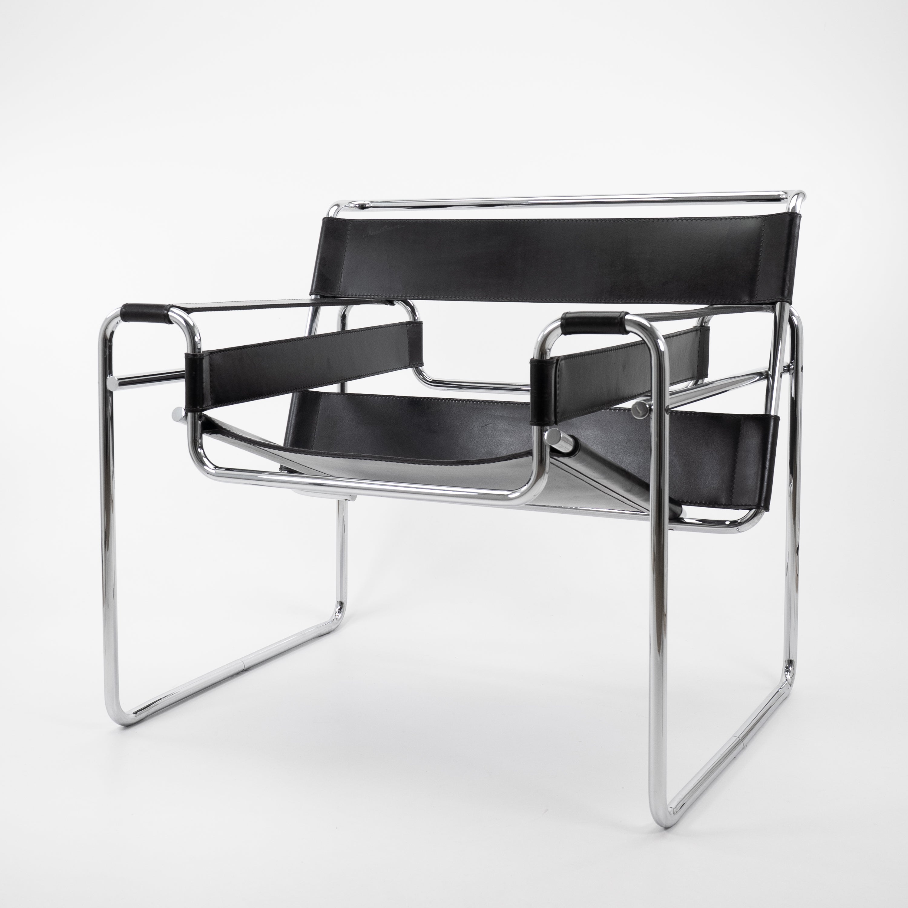 WassilyChair-Knoll-LederSchwarz-B-Zustand-01.jpg