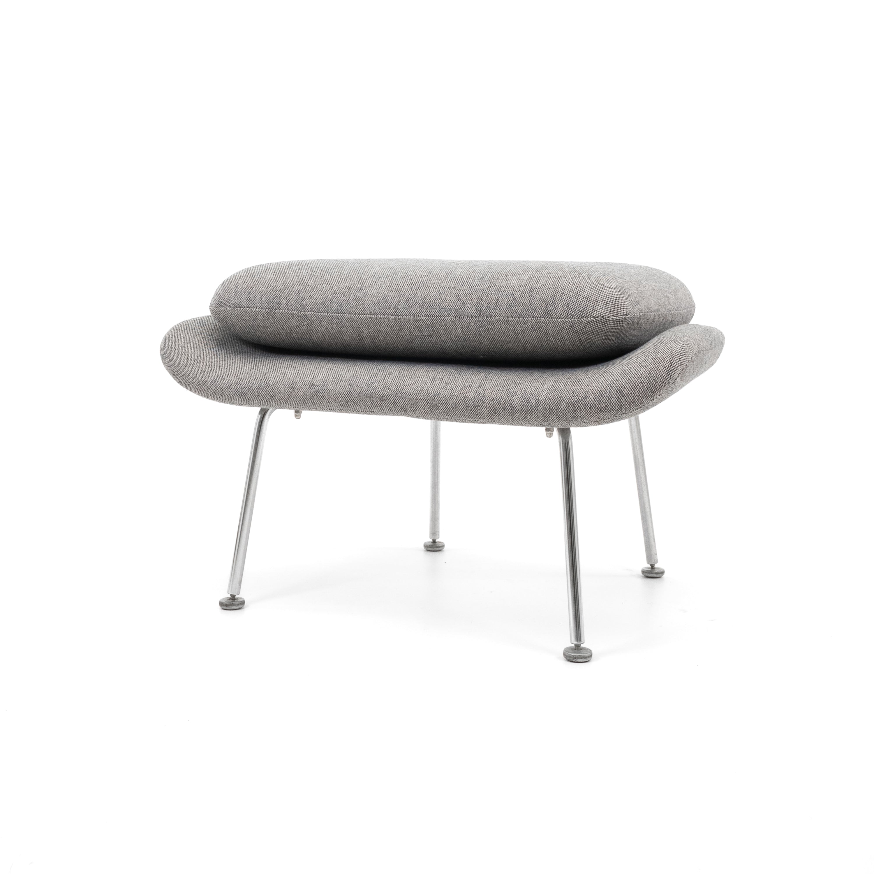 Knoll International | Womb Chair mit Ottoman