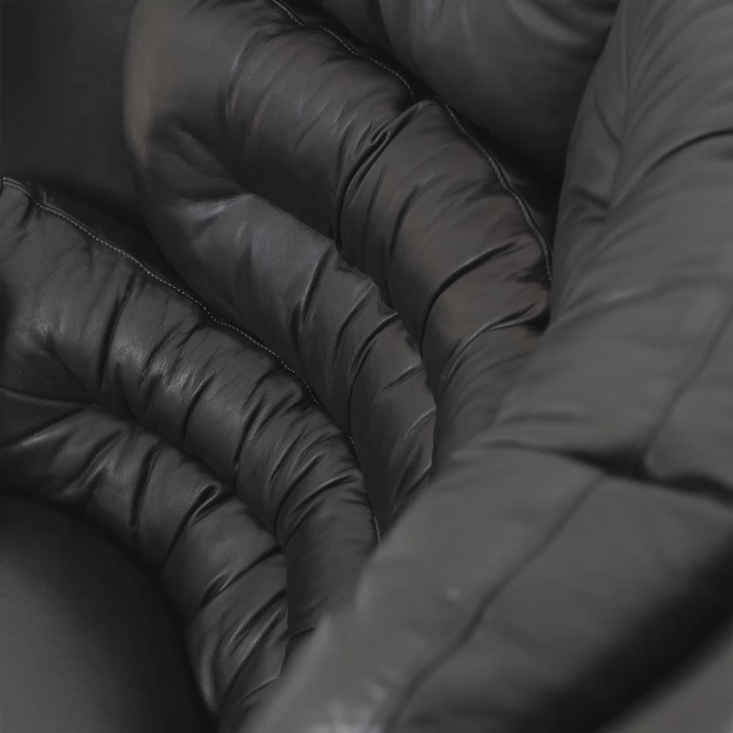 Joe Colambo | Elda Chair